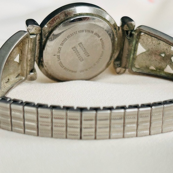 Silver-tone Watch with Intricate Band - Picture 3 of 4